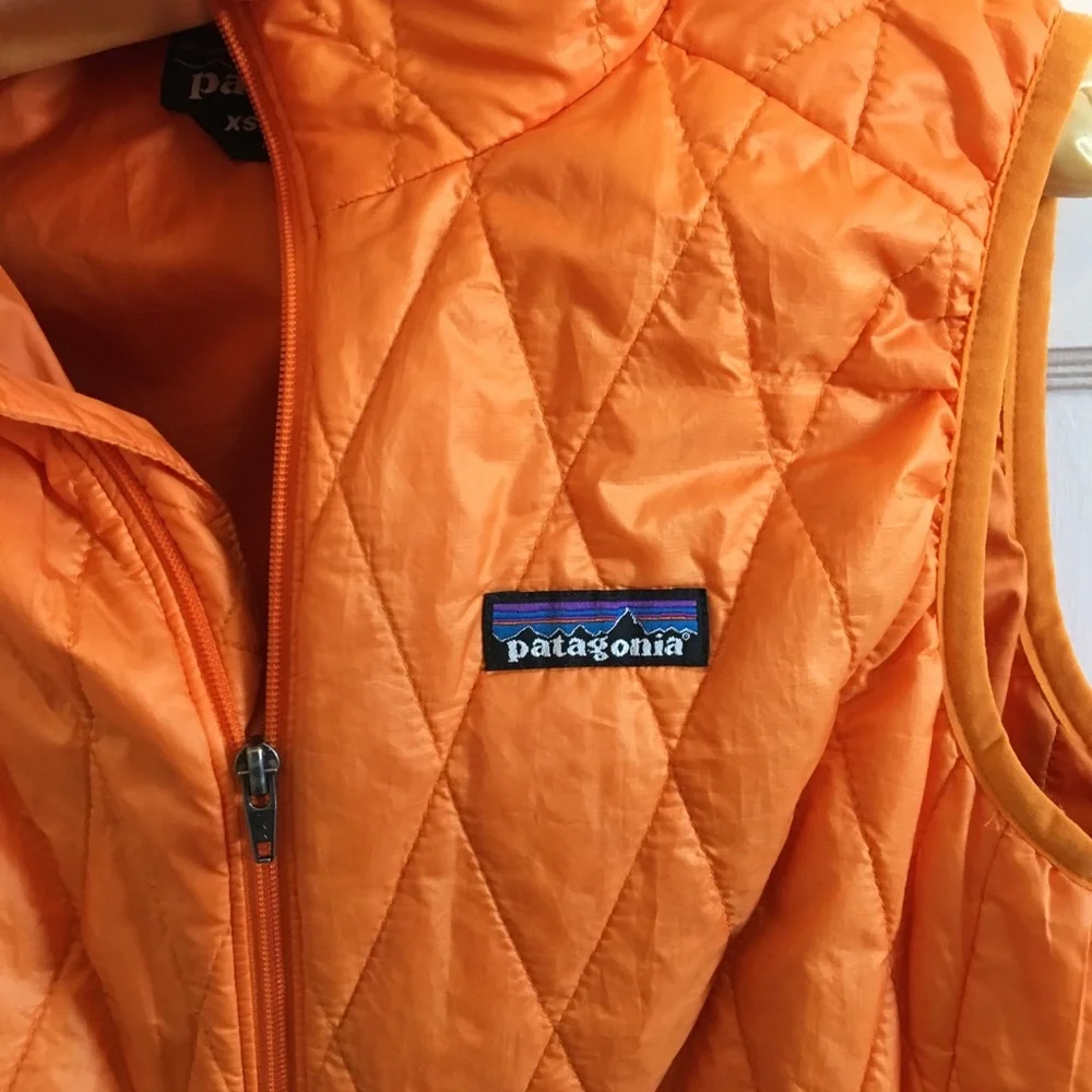 Patagonia Nano Puff Vest - Picture 2 of 3